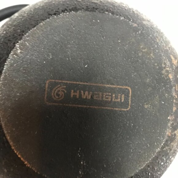 Hwagui Cast Iron Teapot Set Red & Black Pots Floral Design Two Cups & Infuser - Picture 3 of 8